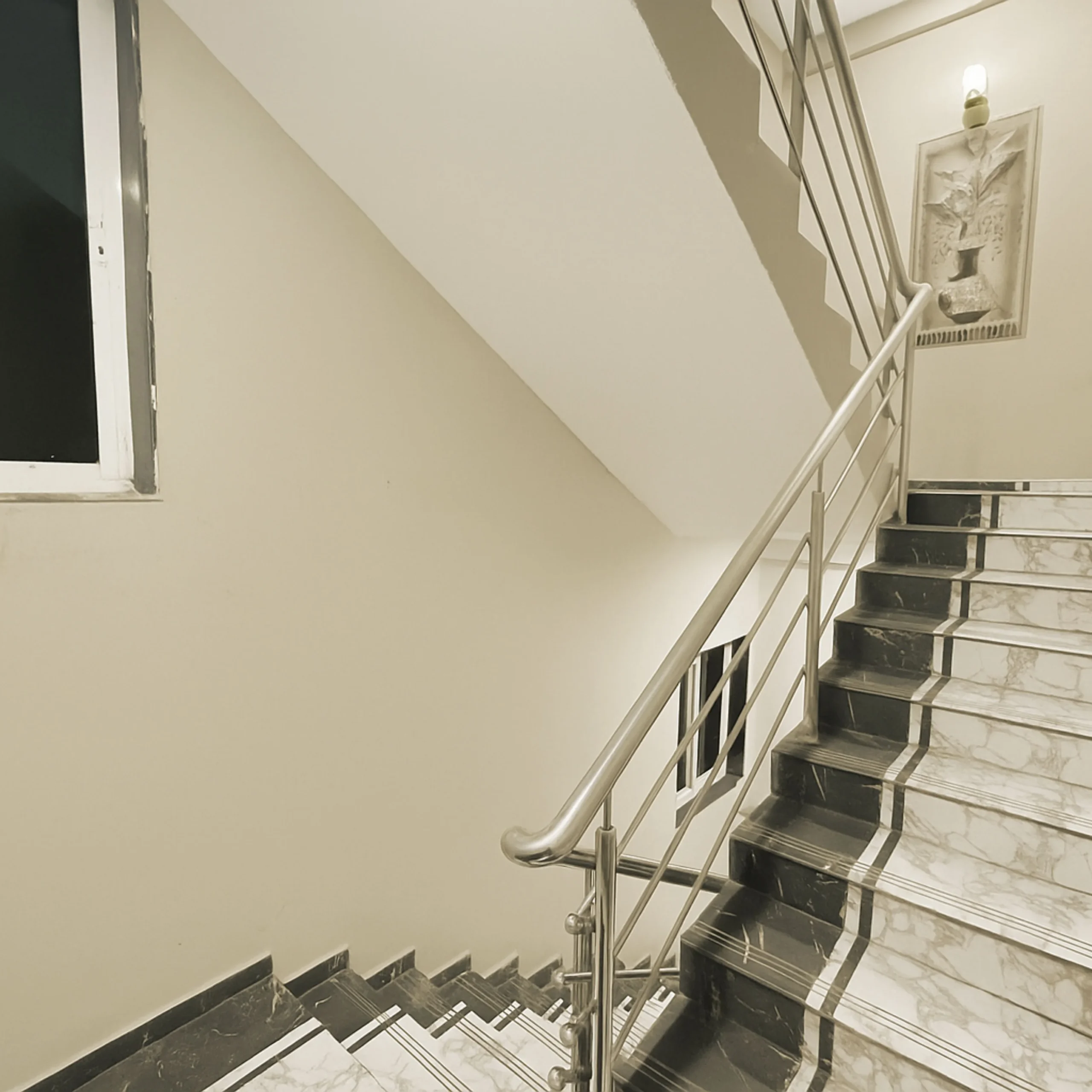 1 Bedroom Hall